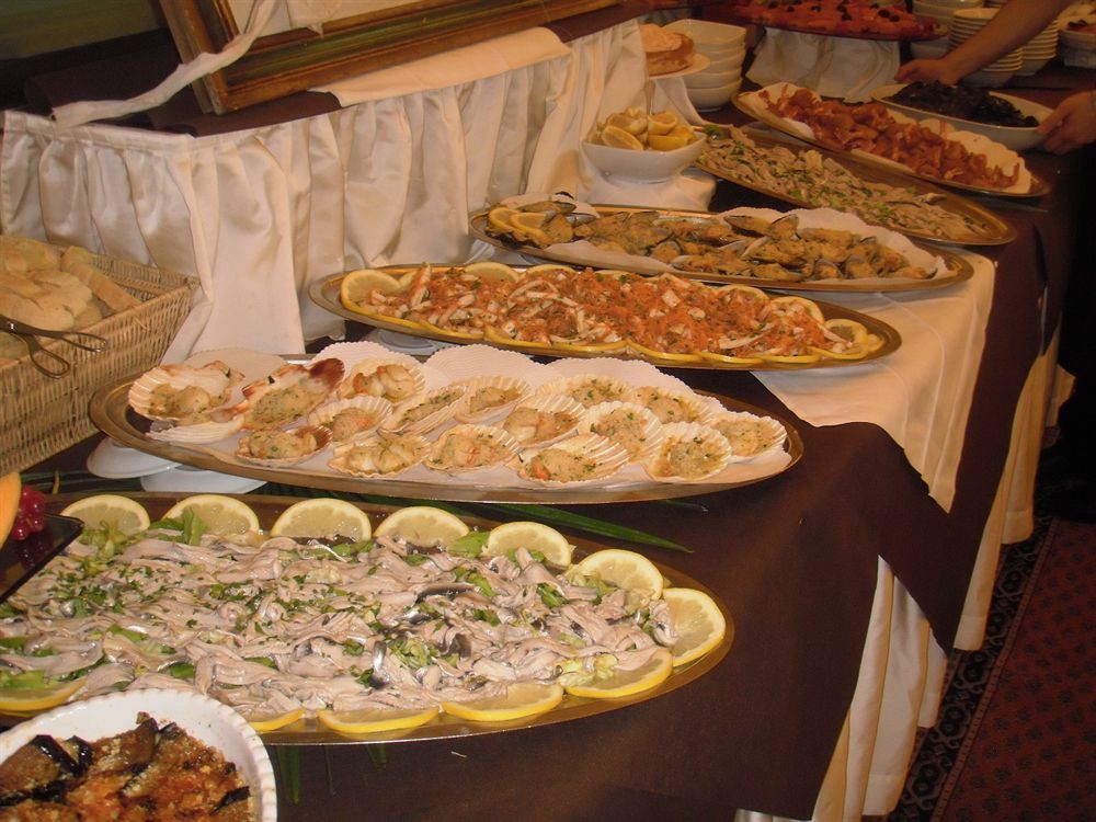 Hotel Mirabella Риччоне Екстер'єр фото